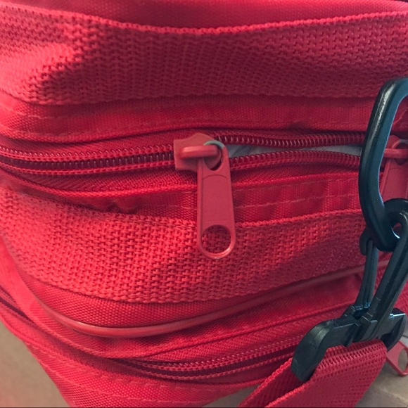 Sanrio Hello Kitty RED Classic backpack/travel bag - Picture 11 of 15